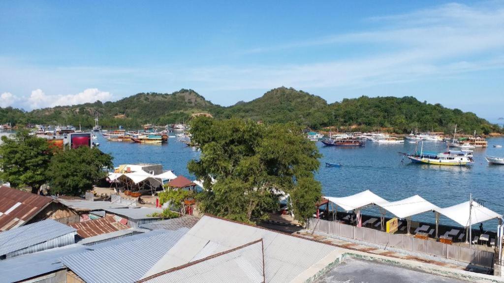 Siola Hotel Labuan Bajo Ngoại thất bức ảnh